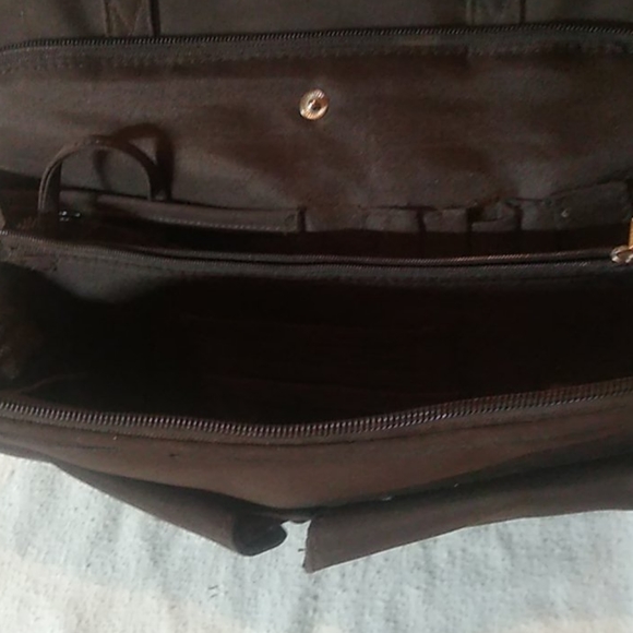 Handbag - Picture 6 of 8